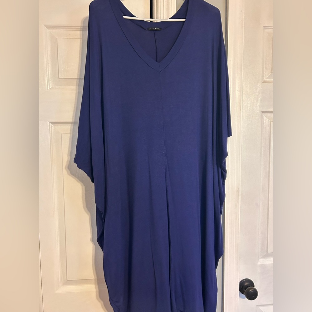 Batwing navy dress